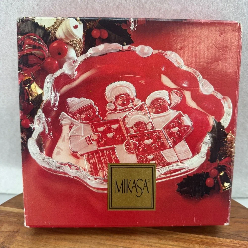 Mikasa Carolers Sweet Dish 8.25